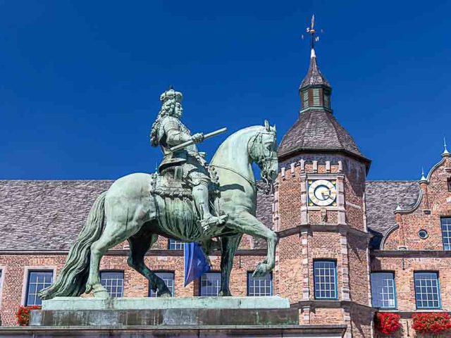 Konstituierende Sitzung des Ausschusses